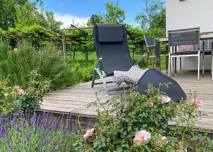 In بيت للعطل